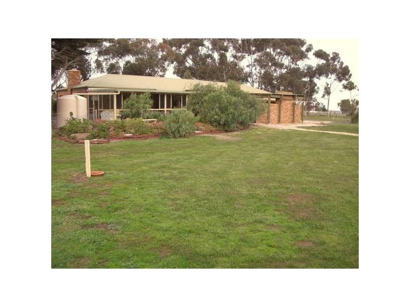 65 Old Melbourne Road, Lara VIC 3212