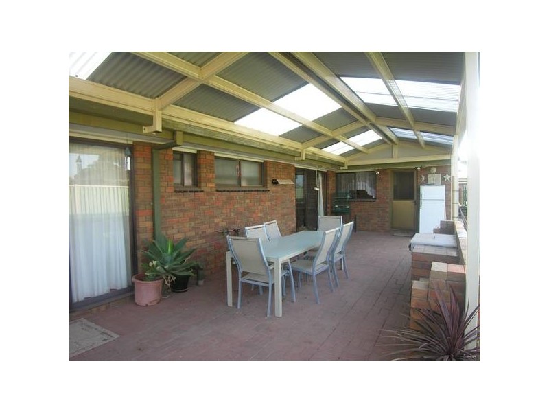 21 Smeaton Close, Lara VIC 3212