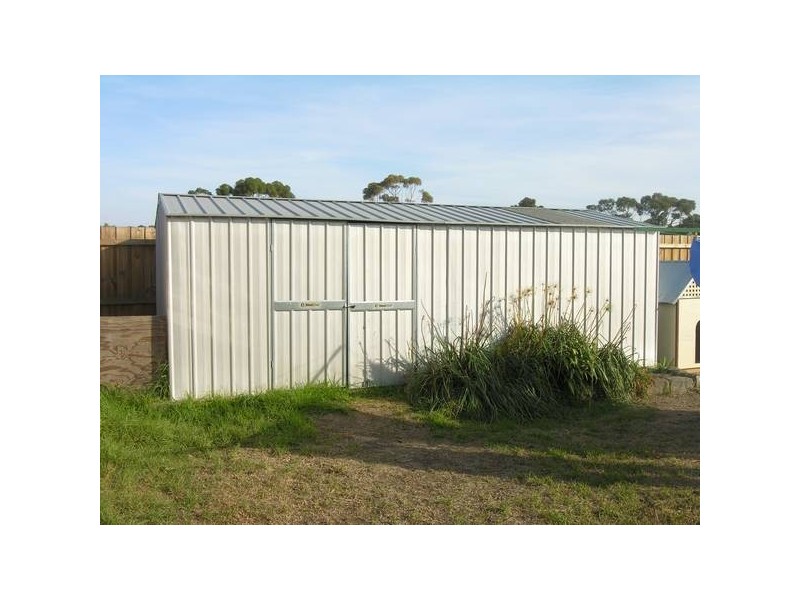 21 Smeaton Close, Lara VIC 3212