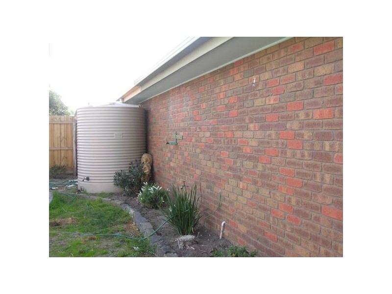 21 Smeaton Close, Lara VIC 3212