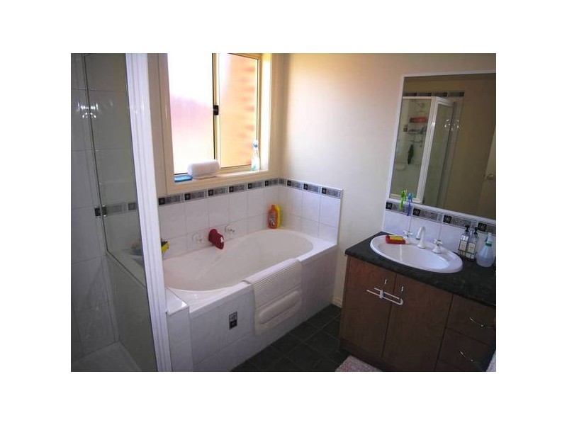 4/5-7 Altair Avenue, Lara VIC 3212