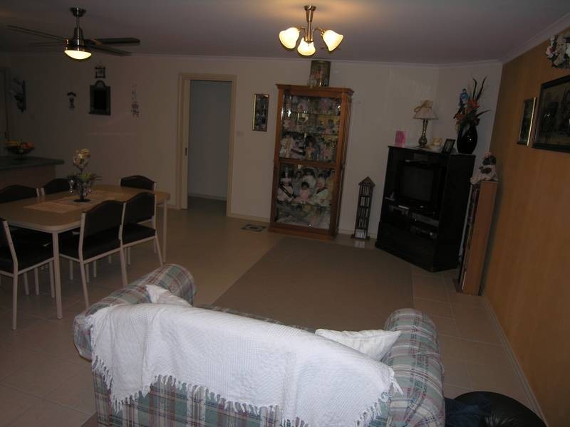 9 Nilaur PLace, Lara VIC 3212