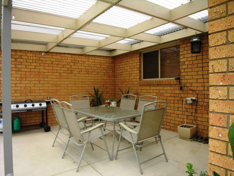 9 Nilaur PLace, Lara VIC 3212