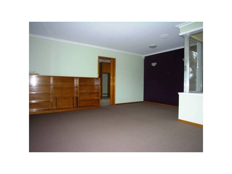 83 Smeaton Close, Lara VIC 3212