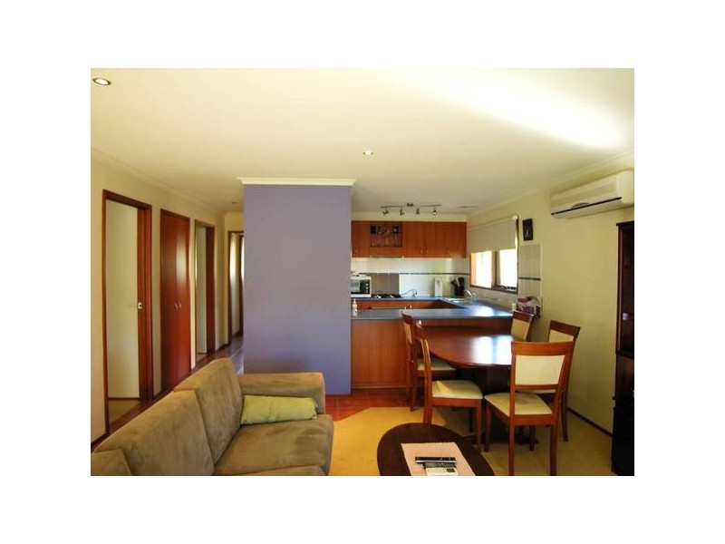 4/1 Mark Street, Lara VIC 3212