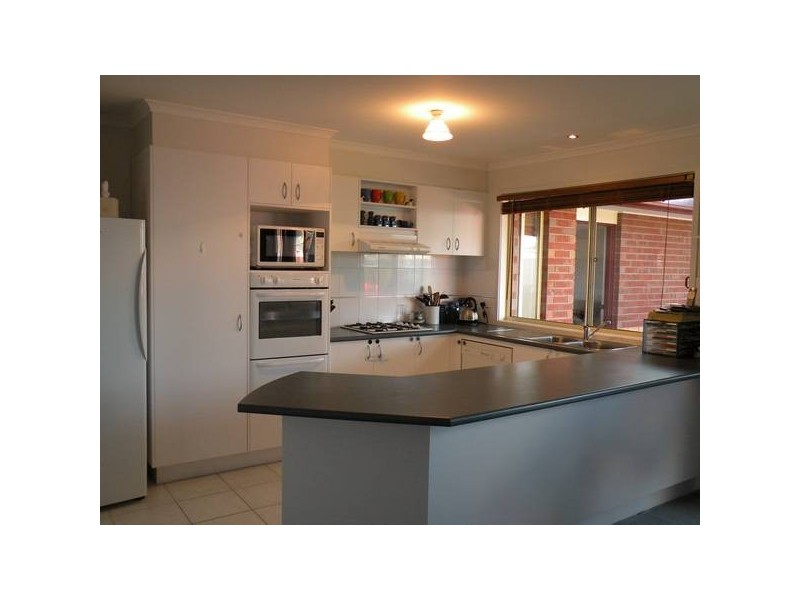 20 Young Street, Lara VIC 3212