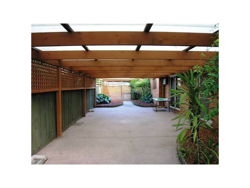 9 Brunel Close, Lara VIC 3212