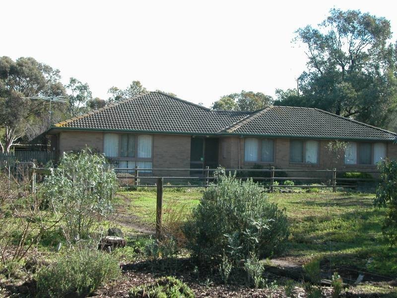 55 Manzene Avenue, Lara VIC 3212