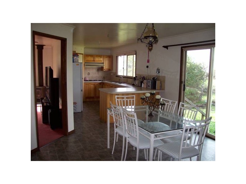 360 Clarkes Road, Anakie VIC 3221