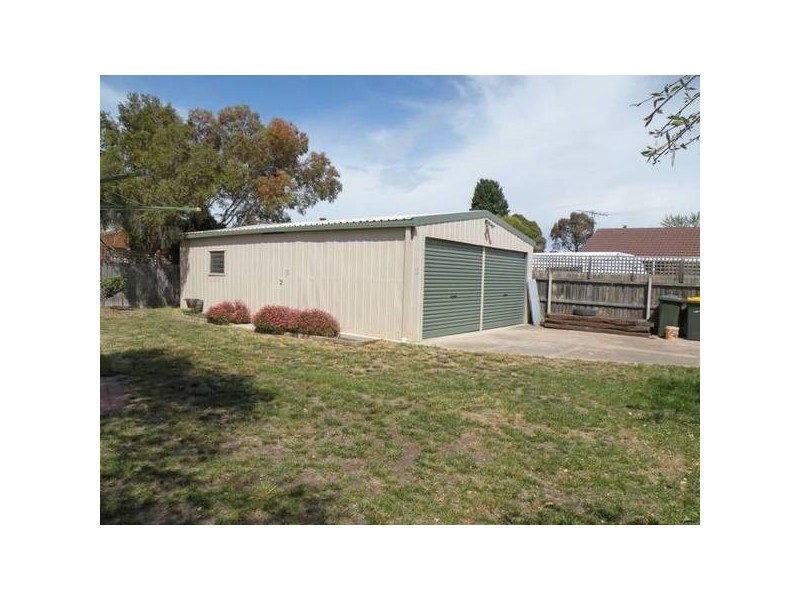 2 Waliki Court, Lara VIC 3212