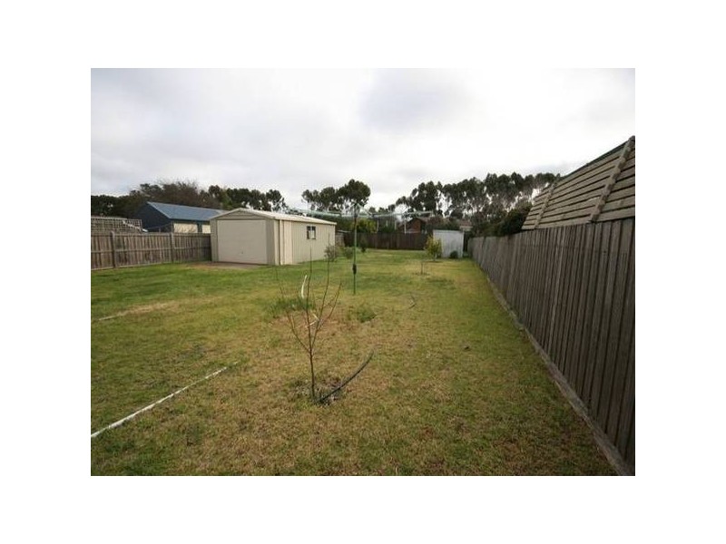 58 Smeaton Close, Lara VIC 3212