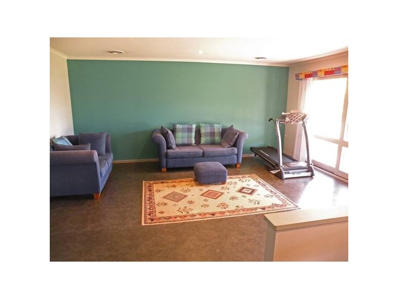 11 Waliki Court, Lara VIC 3212