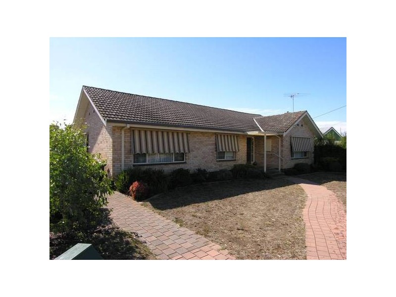52 Curletts Rd, Lara VIC 3212