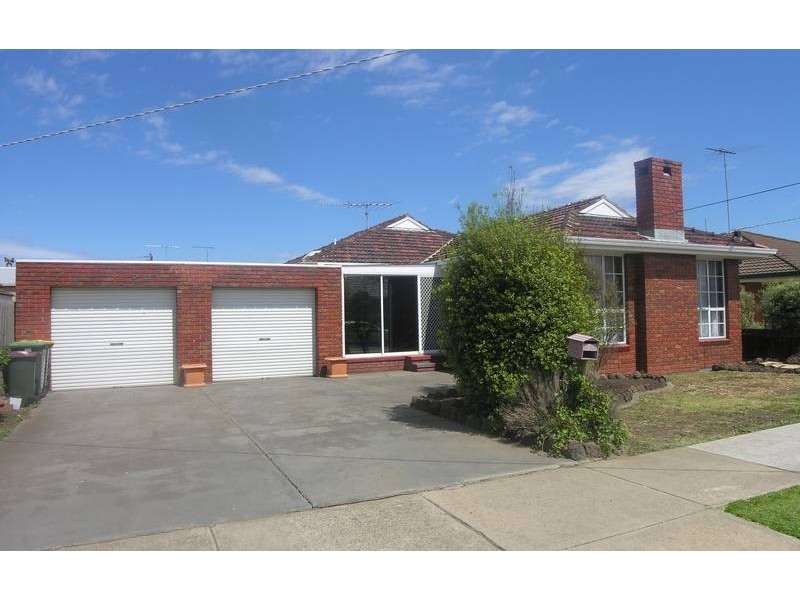 17 Dunraven Court, Corio VIC 3214