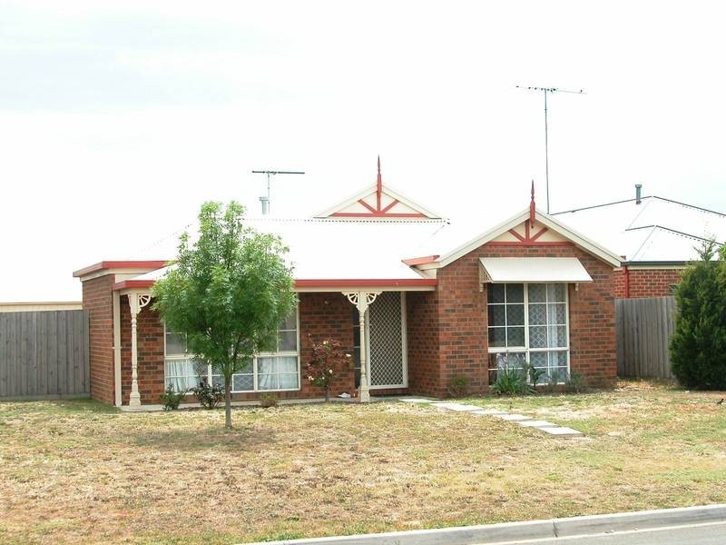 60-62 Country Gardens Drive, Lara VIC 3212