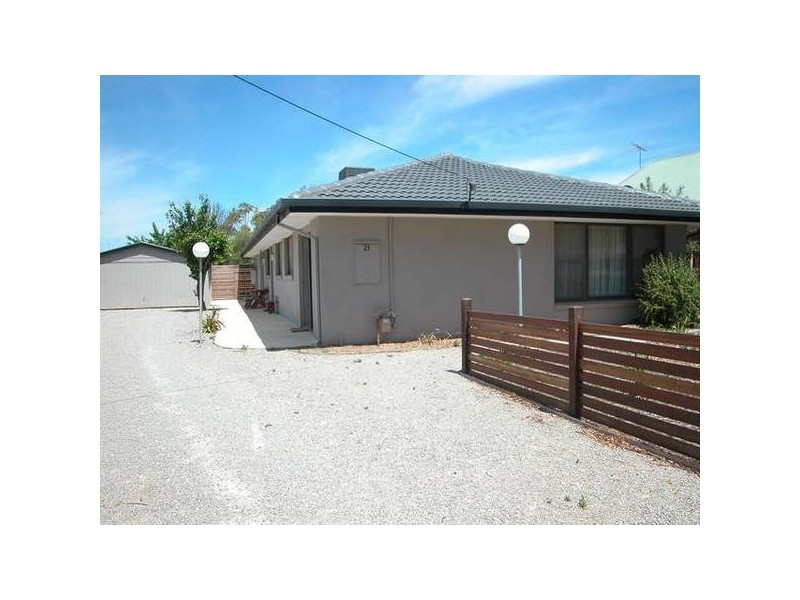 21 Ponds Drive, Lara VIC 3212