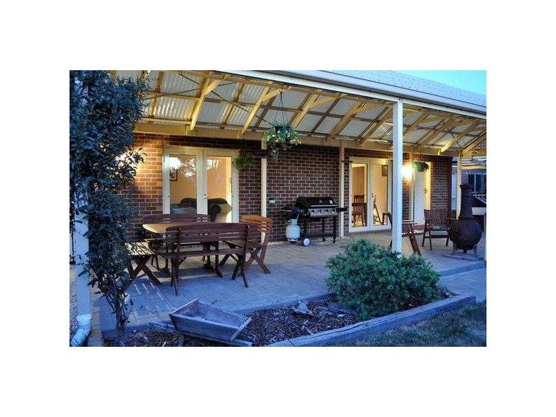 9 Cypress Court, Lara VIC 3212