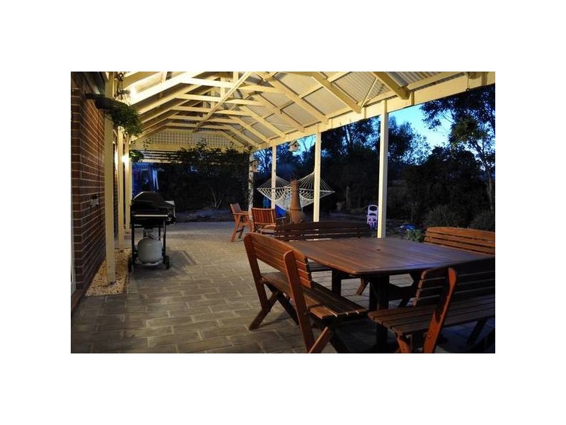 9 Cypress Court, Lara VIC 3212