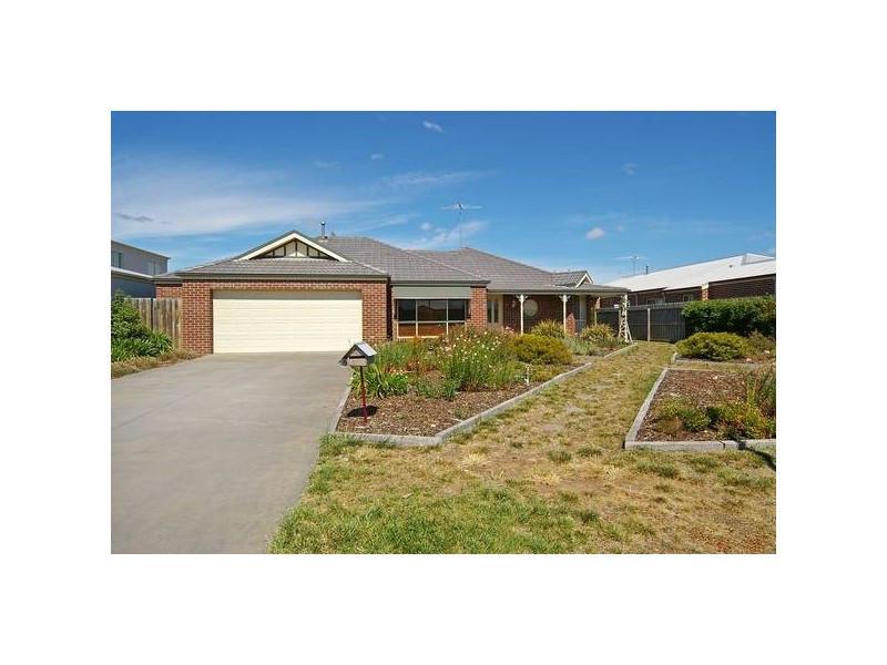 9 Cypress Court, Lara VIC 3212