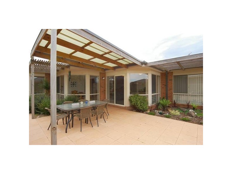 14 Betty Court, Lara VIC 3212