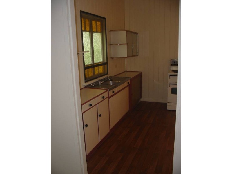 2/11 William Street, Nambour QLD 4560