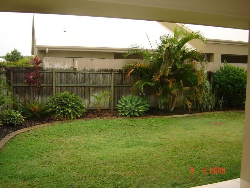 4 Sea Horse Drive, Twin Waters QLD 4564