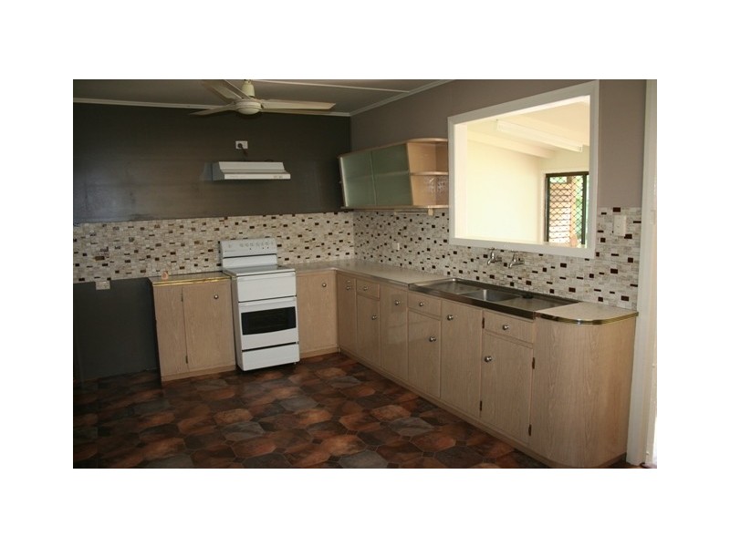 5 Daniel Street, Nambour QLD 4560