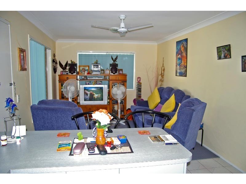 1/16 Sapphire Drive, Nambour QLD 4560