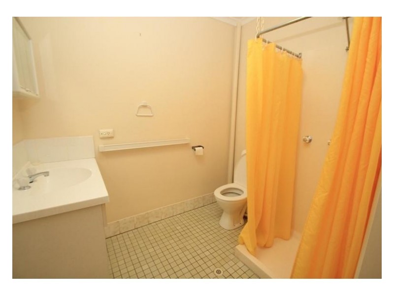 2/23 Hocking Street, Nambour QLD 4560