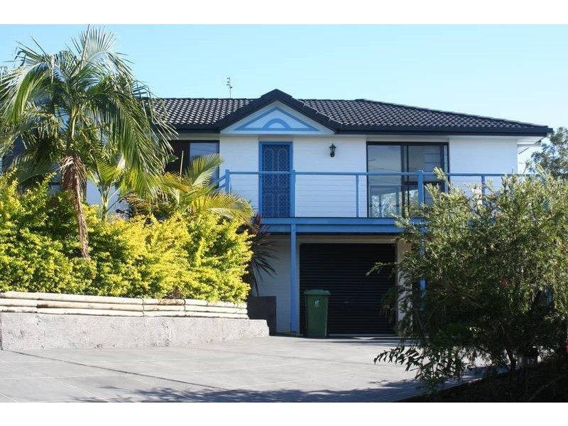 17 Pease Blossom Street, Coes Creek QLD 4560