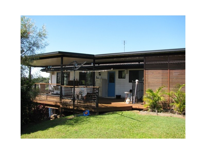 17 Pease Blossom Street, Coes Creek QLD 4560