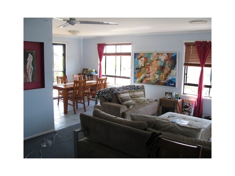 17 Pease Blossom Street, Coes Creek QLD 4560