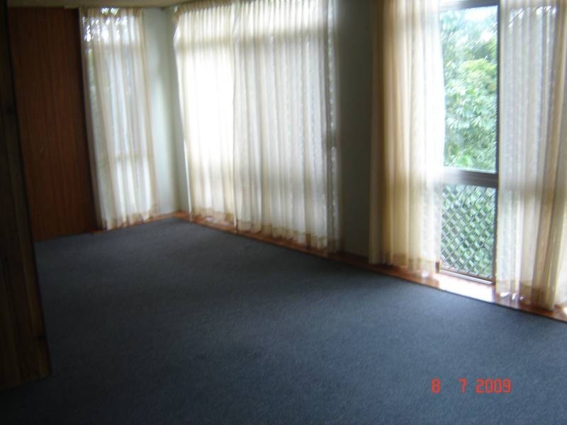 4/2 Sapphire Drive, Nambour QLD 4560
