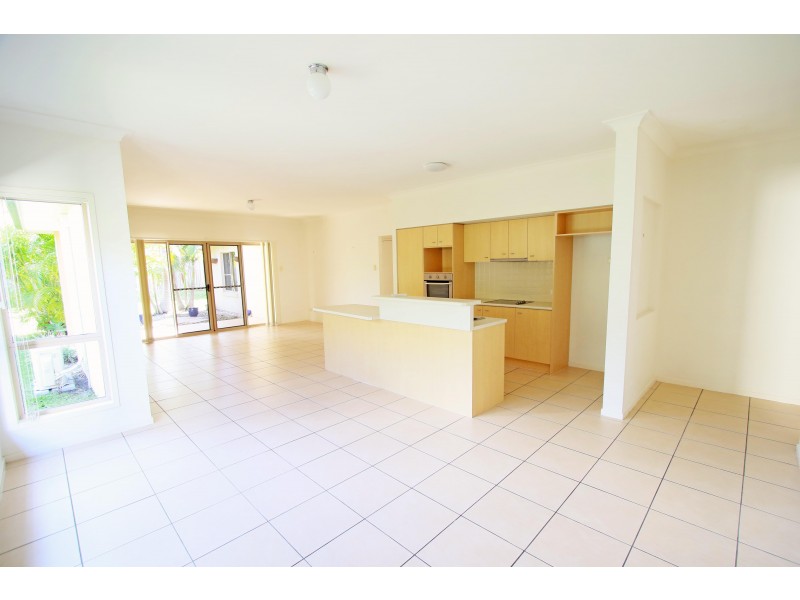 15 Parry Place, North Lakes QLD 4509