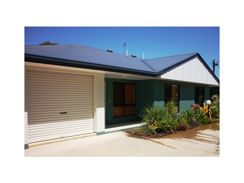 2/9a Deslynn Lane (crn Washington St), Nambour QLD 4560