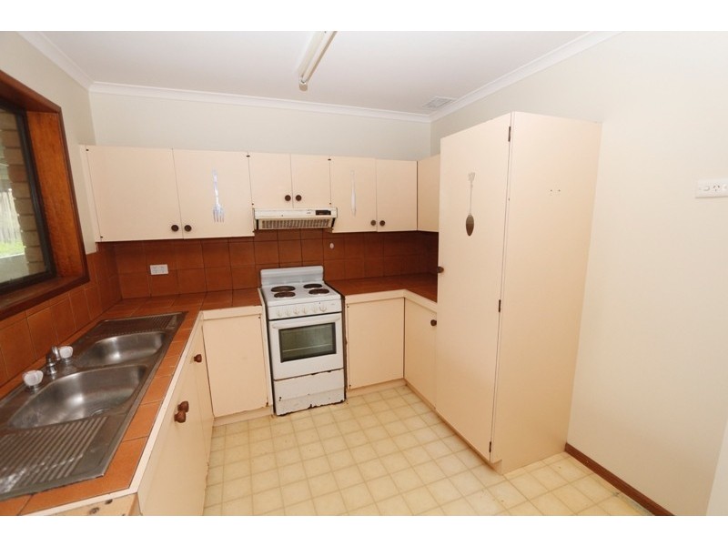 14 Bangalow Street, Nambour QLD 4560