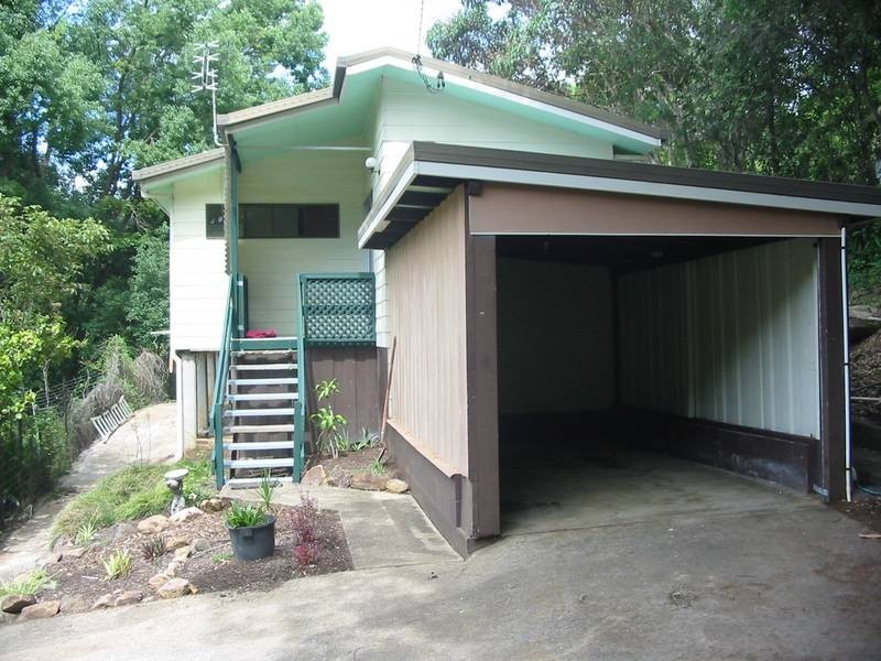 17 Bartlett Street, Nambour QLD 4560