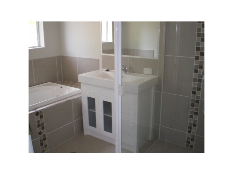 11 DUNNART COURT, Burnside QLD 4560