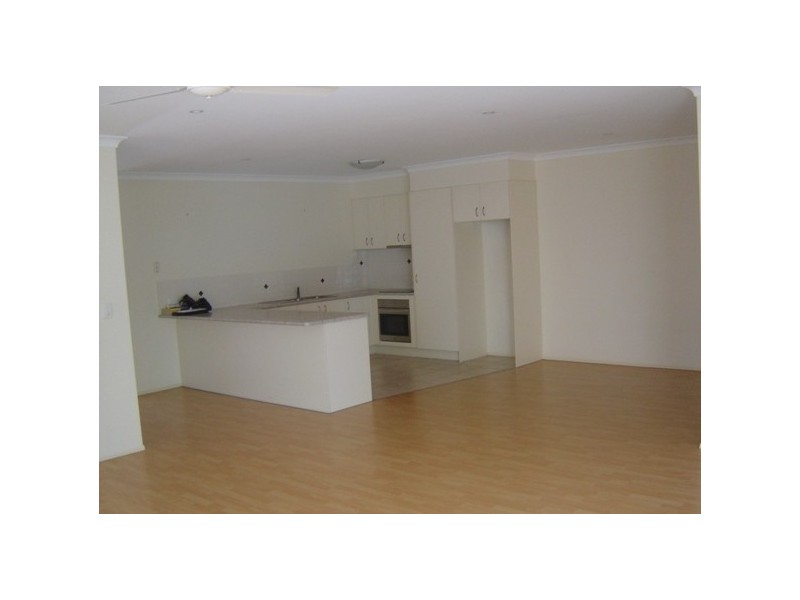 2/25 Huntingdale Street, Nambour QLD 4560