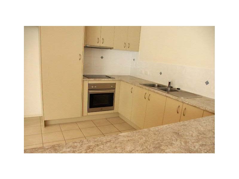 2/25 Huntingdale Street, Nambour QLD 4560