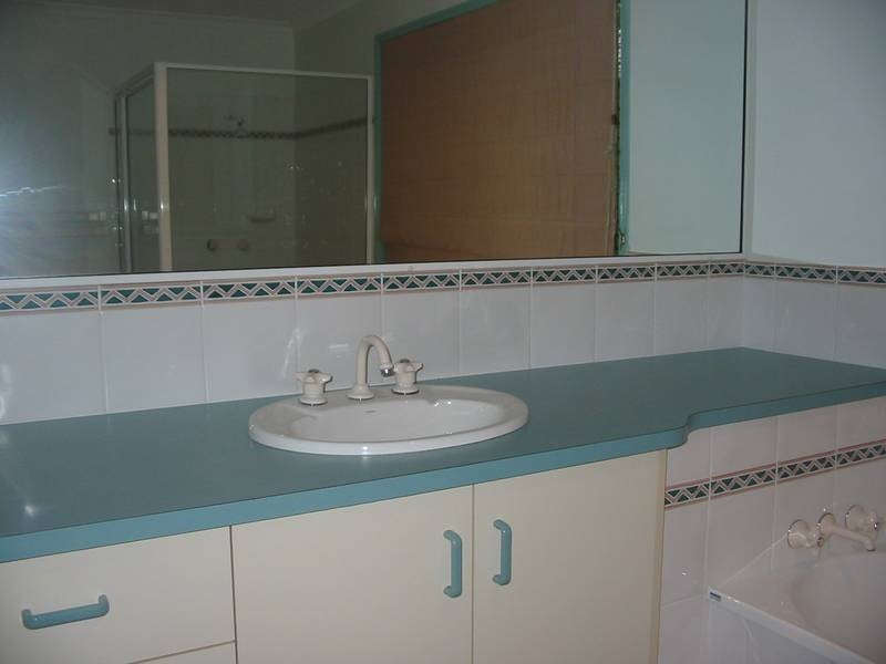6 Coral Court, Burnside QLD 4560
