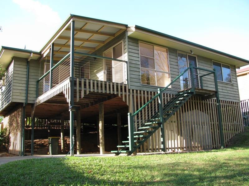 10 Kooralbyn Ct, Nambour QLD 4560