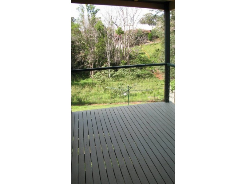 10 Kooralbyn Ct, Nambour QLD 4560