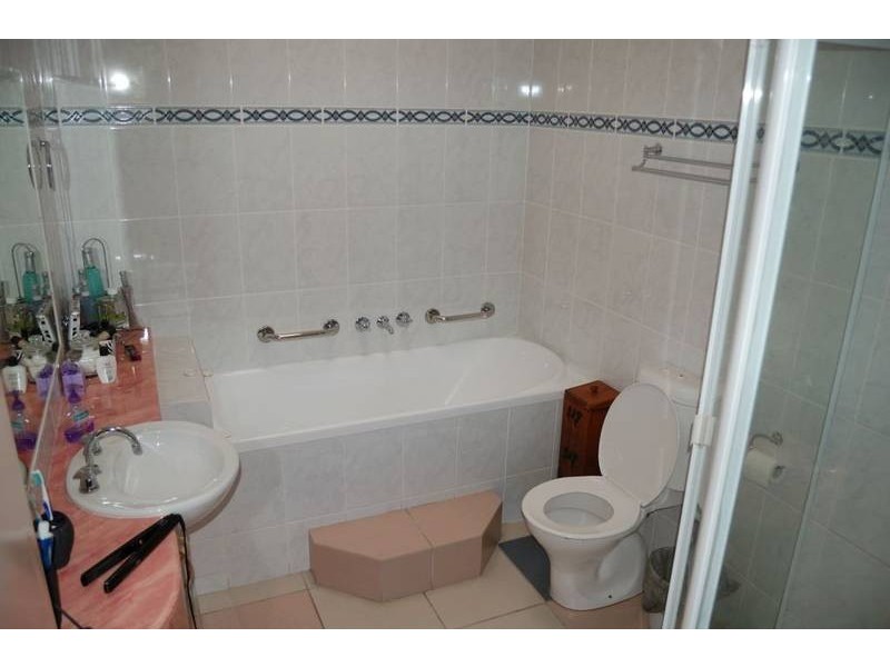 2/66 Jessica Blvd, Minyama QLD 4575