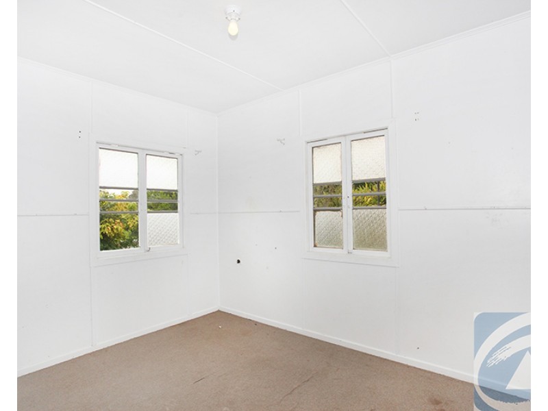 10 Laurel Street, Nambour QLD 4560