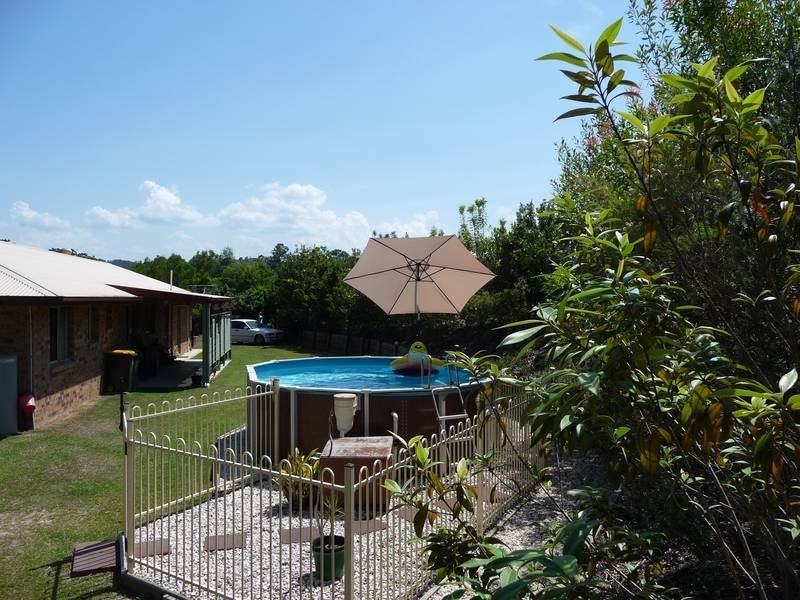 Dulong QLD 4560