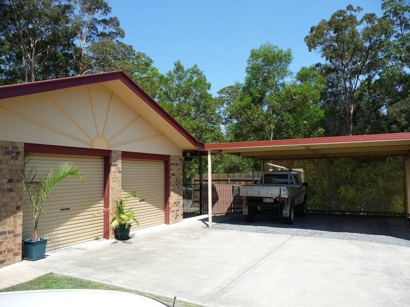 Dulong QLD 4560