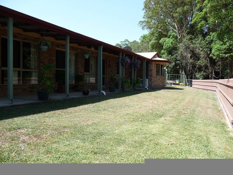 Dulong QLD 4560