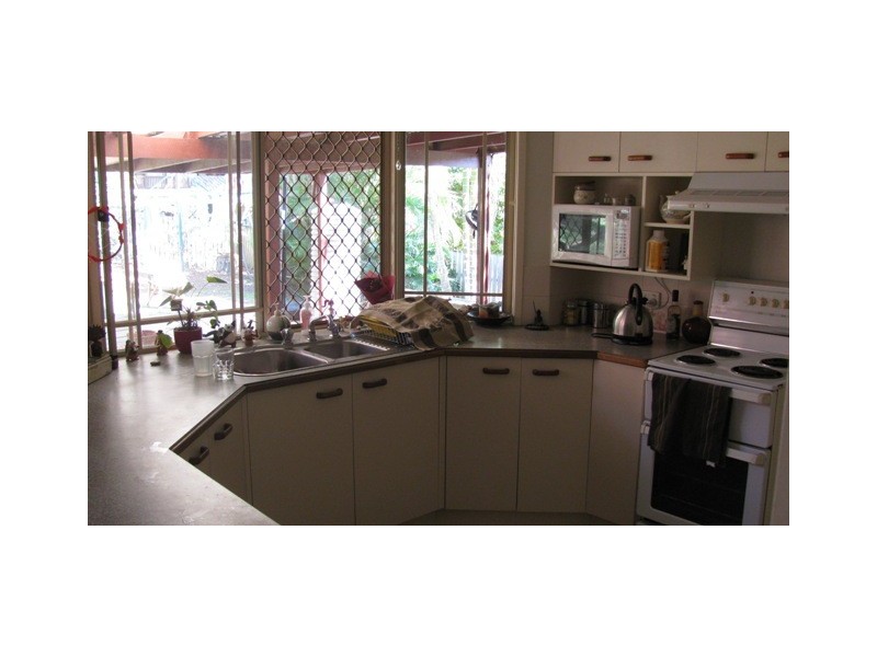 15 Swallow Street, Nambour QLD 4560