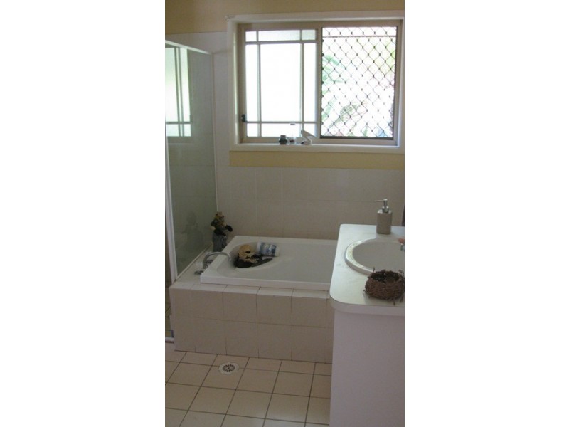 15 Swallow Street, Nambour QLD 4560